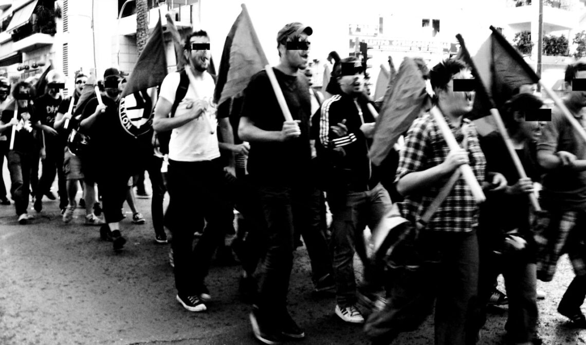 Όποιο χέρι σηκώνεται σε μετανάστες πρέπει να κόβεται! Antifa διαδήλωση στόμα με στόμα στον Νέο Κόσμο, 10.2012